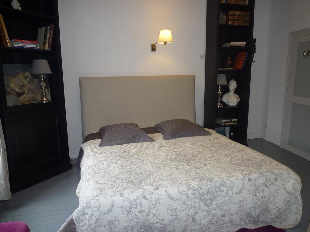 Manoir De La Chapelle Bed and Breakfast Condé-sur-Sarthe Rum bild